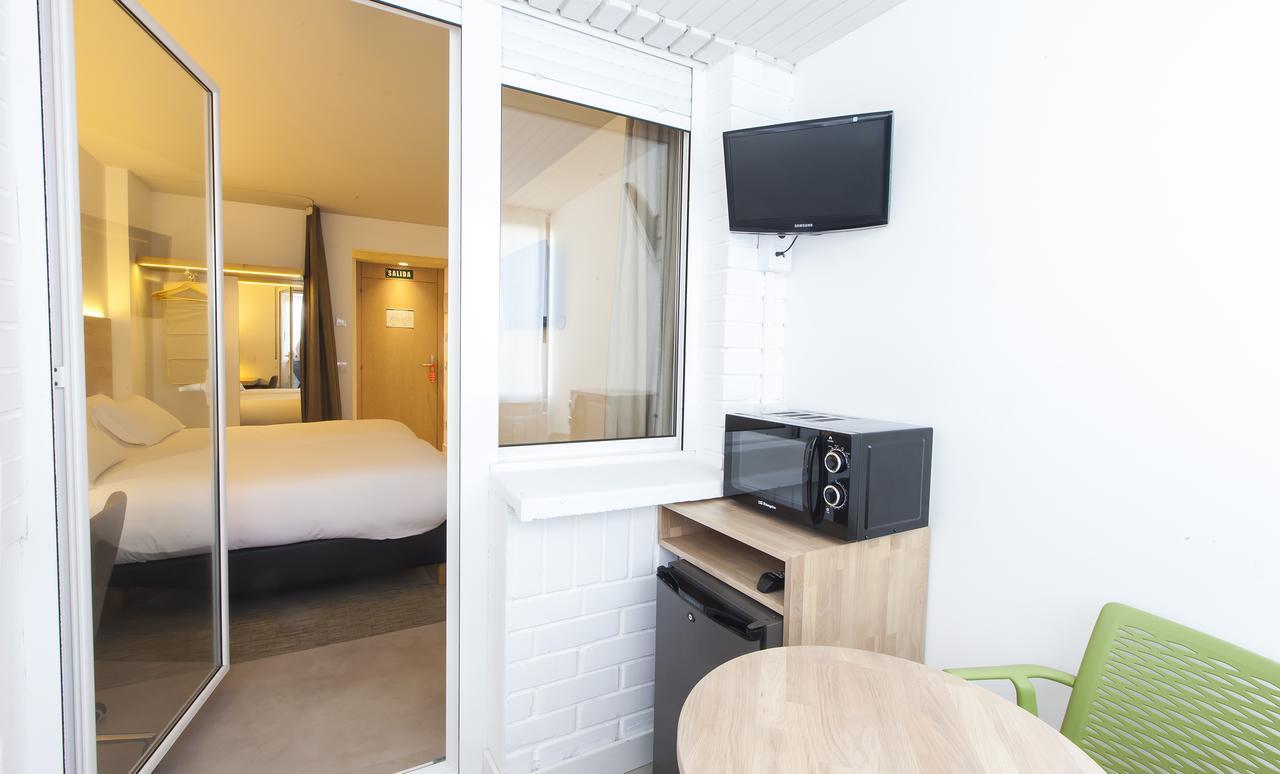 Hotel A パンプローナ エクステリア 写真