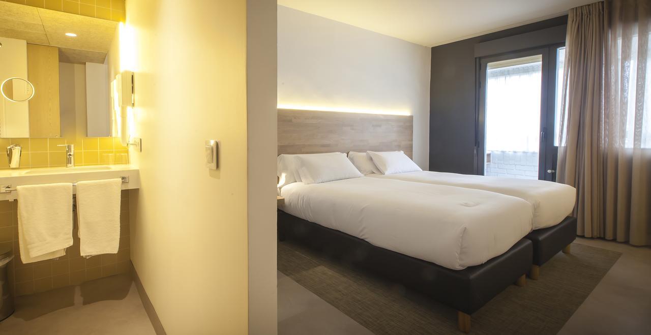 Hotel A パンプローナ エクステリア 写真