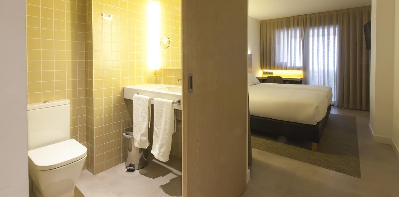 Hotel A パンプローナ エクステリア 写真